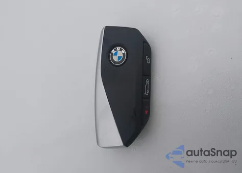 2025 BMW 530I xDrive из США, поврежденный, VIN WBA53FJ04SCU03086